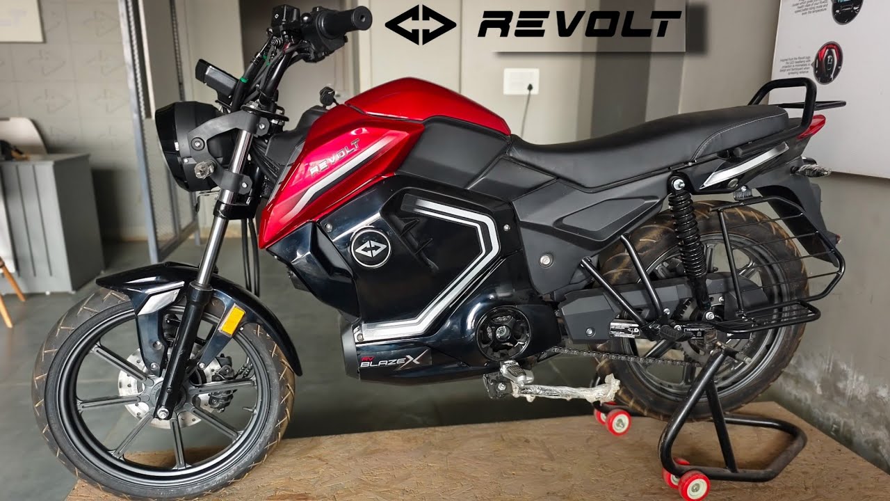 Revolt RV400